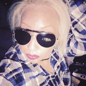 Meet your Posher, Sonya